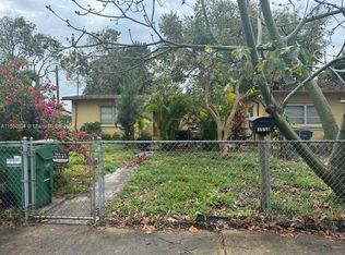 1550 NE 206th St, Miami, FL 33179