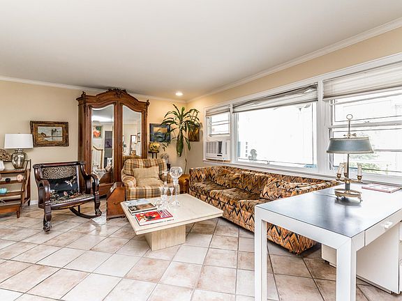 5th image of 1705 Bay Blvd