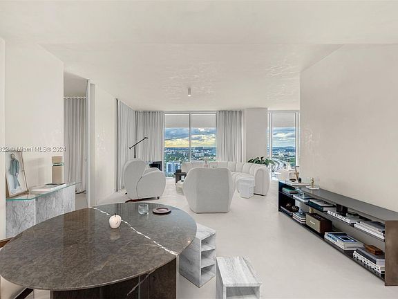4th image of 1040 Biscayne Blvd APT 3007