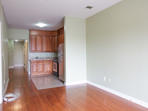 4th image of 1054 Flatbush Ave #3