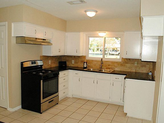 New Kitchen to prepare wonderful family meals!