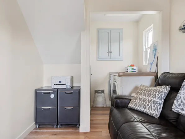 301 Crocus Ct, Encinitas, CA