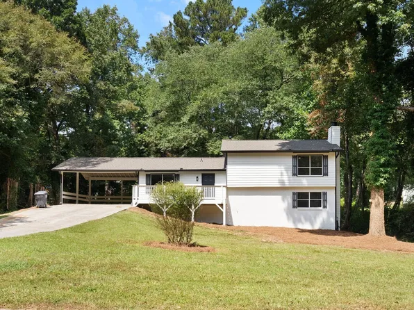 2982 Creekview Ct NE, Conyers, GA 30012