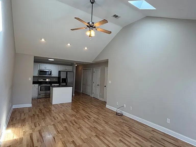 846 Bryan Cir — Photo 8