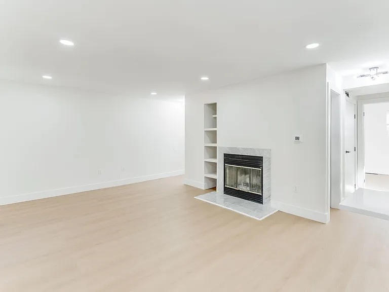 Indian Oaks Townhomes — Photo 26