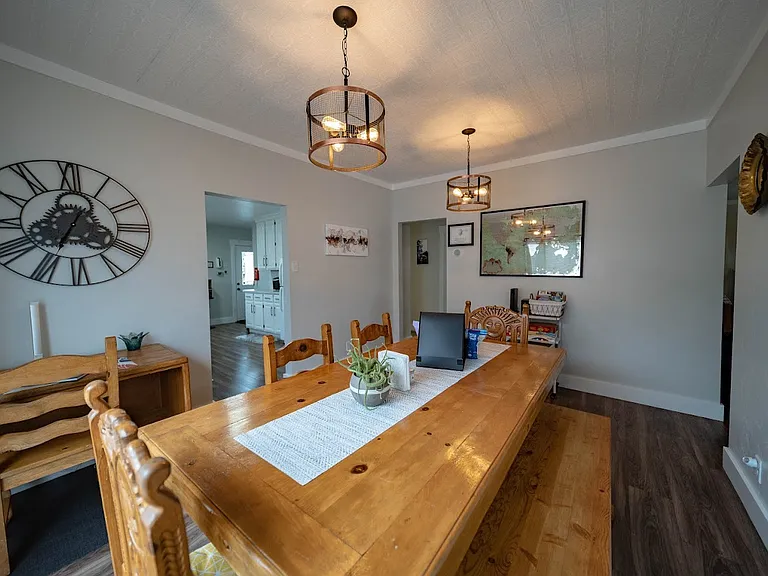 119 N 200 E — Photo 10