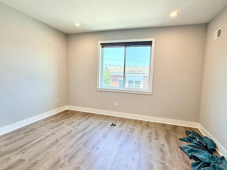 1302 N Marshall St #2 — Photo 28