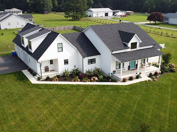 2nd image of 21616 Warsaw Way