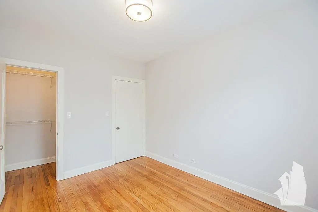 2 bed, 900 sqft, $2,795 — Photo 4