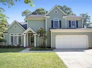 9719 Leaf Arbor Ln, Charlotte, NC 28277