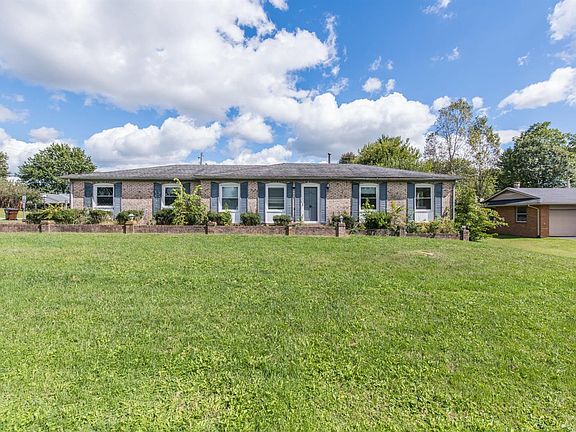 2nd image of 531 Garden Springs Dr