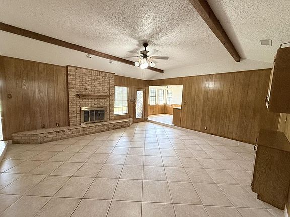 5th image of 2315 E Highway 190
