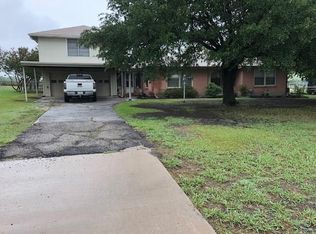 5906 Lee St, Greenville, TX 75401