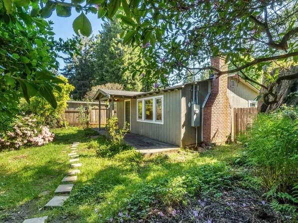 2512 Fickle Hill Rd, Arcata, CA 95521