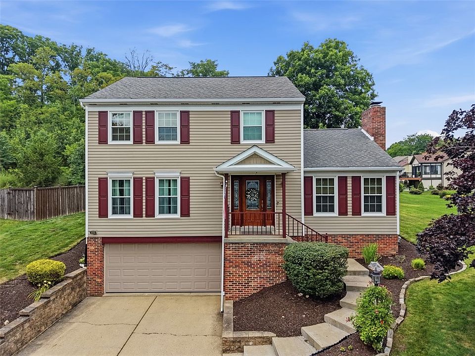 1st image of 648 Cedar Dr