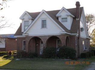 1135 Hamilton St, Roanoke Rapids, NC 27870