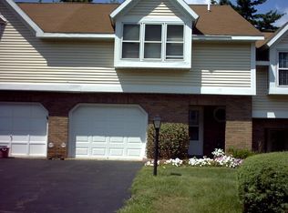 4008 Chaucer Pl, Slingerlands, NY 12159
