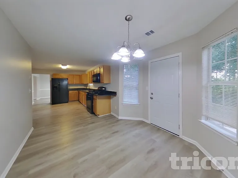 217 Metoyer Dr — Photo 5