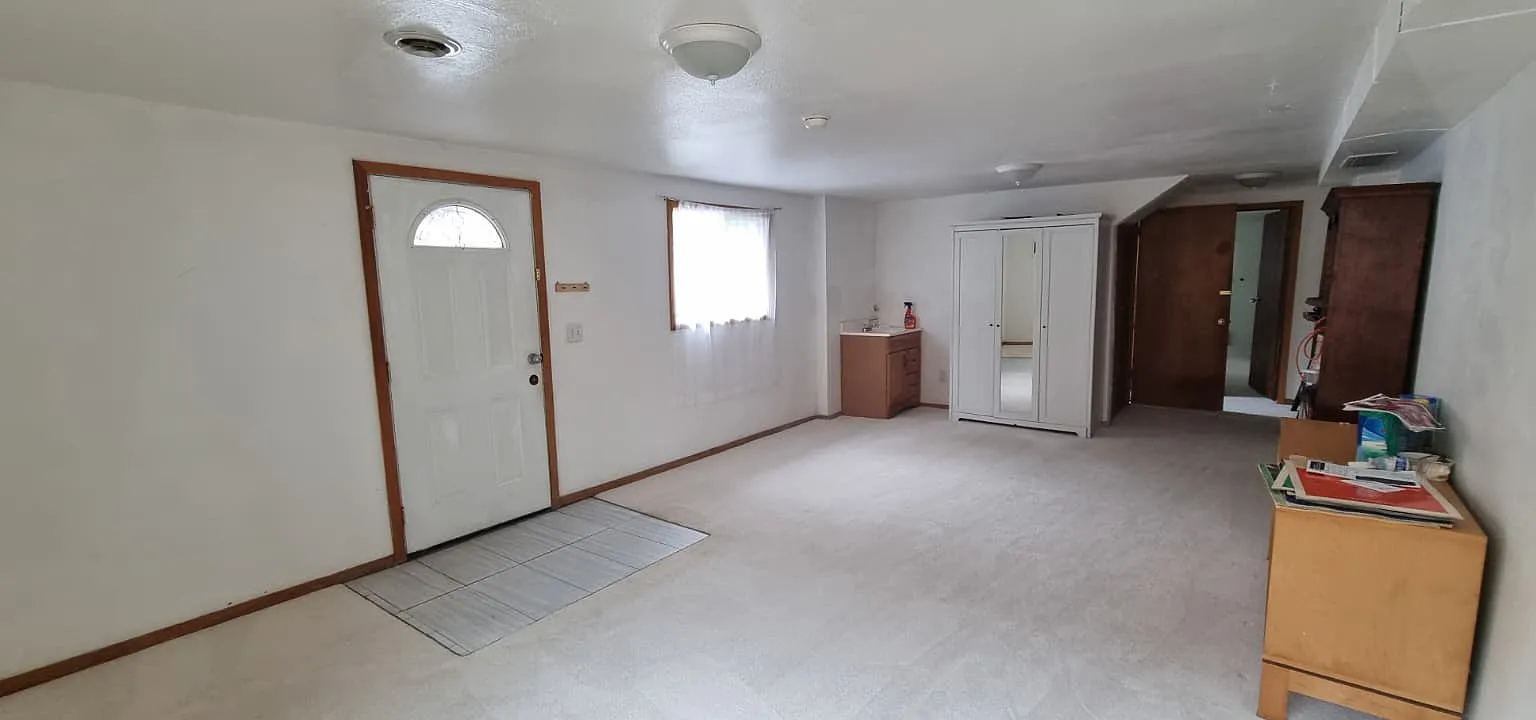 2 bed, 1000 sqft, $1,650 — Photo 2