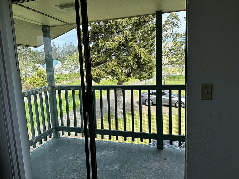 618 N Ocosta St — Photo 13