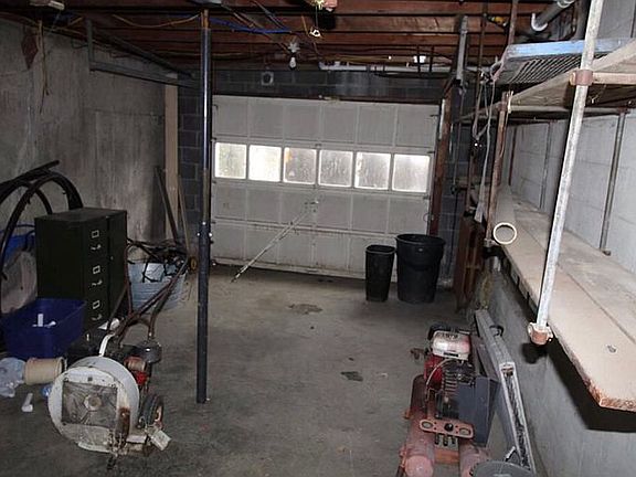 2nd image of 229 S Jackson St