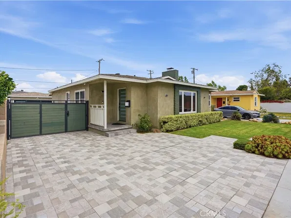 2215 N Spurgeon St, Santa Ana, CA 92706