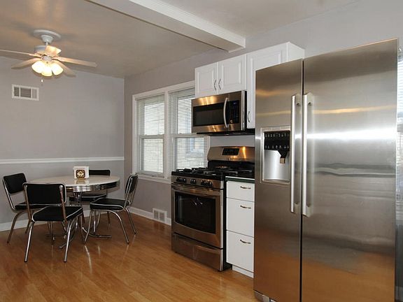 4th image of 5201 W Lapham St