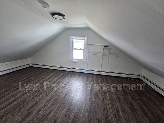 5th image of 94 Webster Ave #2