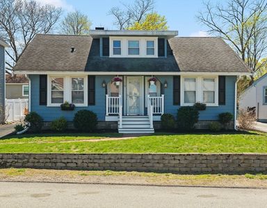 19 Lake Shore Dr, Weymouth, MA, 02189