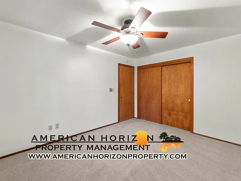 4341 Whispering Oaks Cir — Photo 17