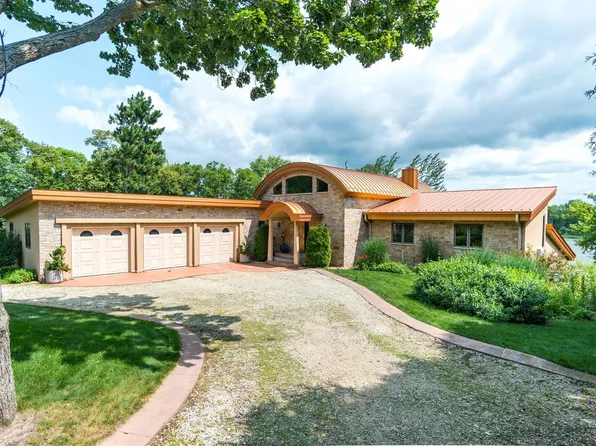 30960 Old Mill Rd, La Crescent, MN 55947