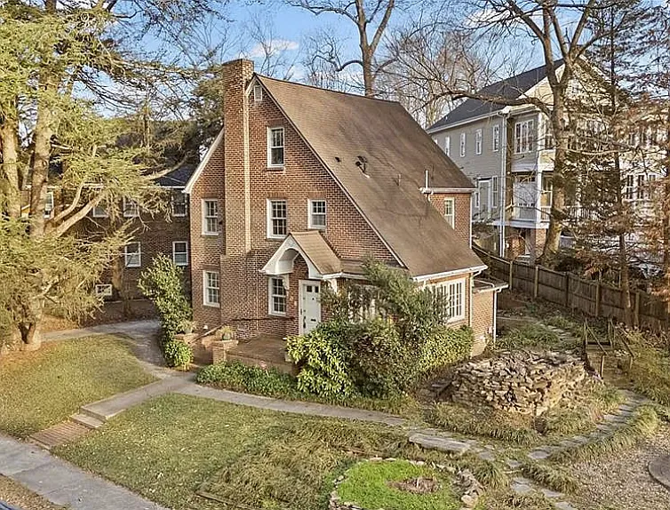 4 bed, 4.5 bath, 1844 sqft, $2,865 — Photo 4