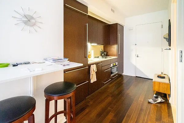 Rented by HOME RESIDENTIAL LLC | media 4
