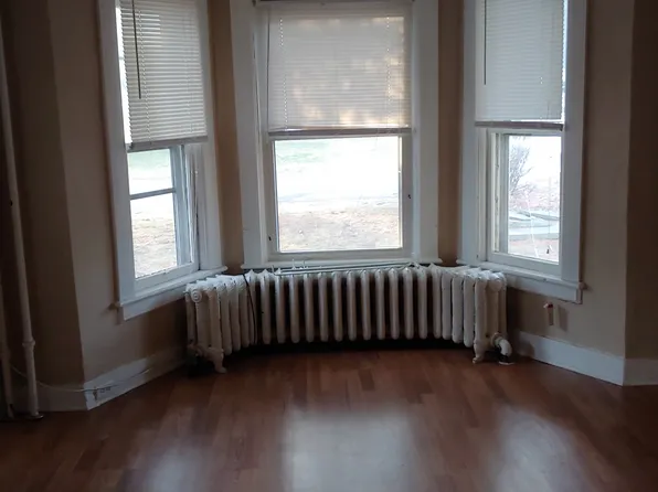 501 Delaware Ave APT D, Delmar, NY 12054