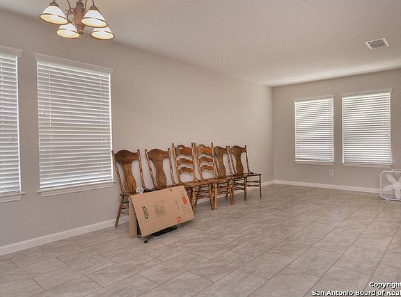 4th image of 11607 Greenwood Oak