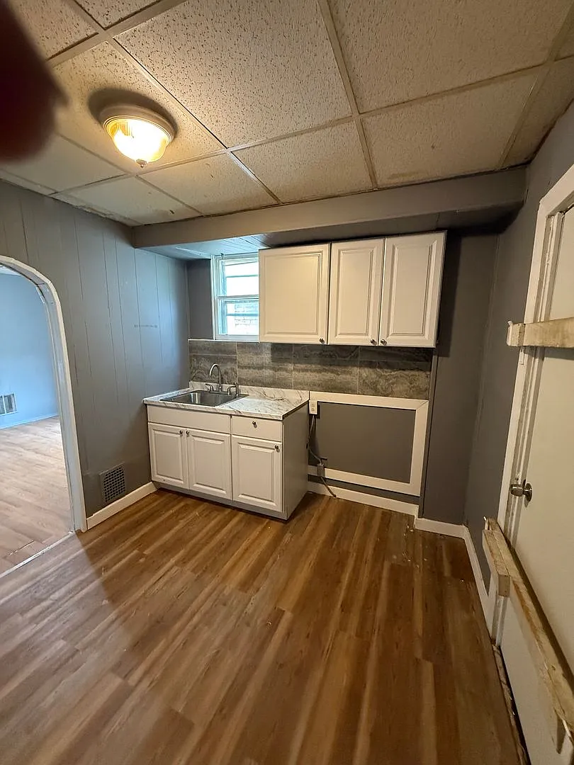 3 bedroom home for rent — Photo 2