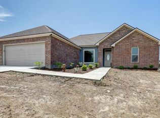 303 Doan Dr, Scott, LA 70583