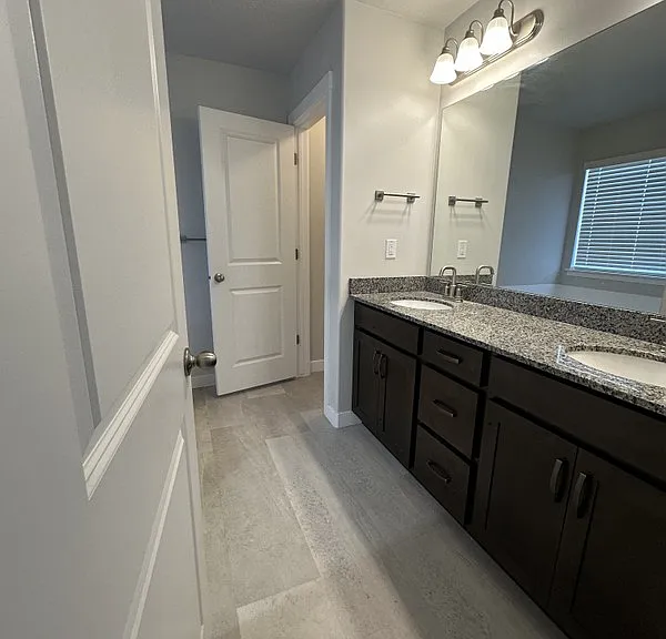 4114 W Harmony Dr — Photo 2