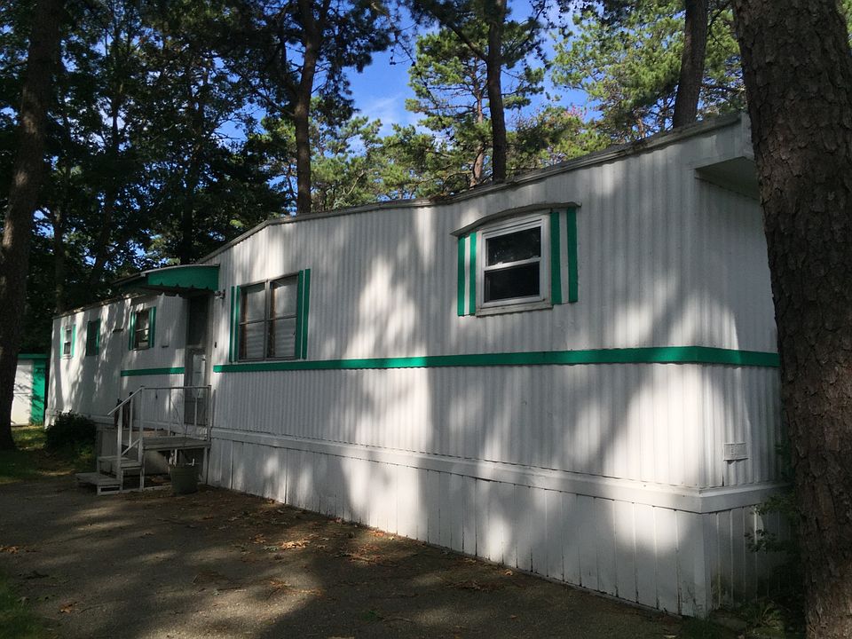 1st image of 525 Riverleigh Ave Unit B12