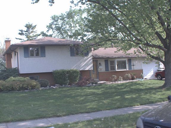 3rd image of 980 Norway Dr