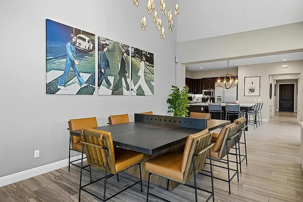 4 bed, 4.5 bath, 3451 sqft, $12,000 — Photo 4