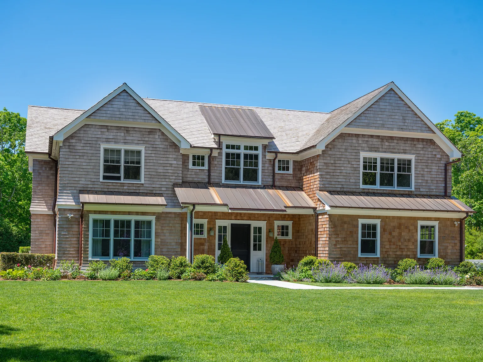 Private gated estate — Photo 3