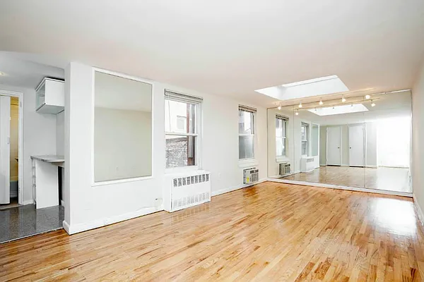 Rented by Town Residential | media 20