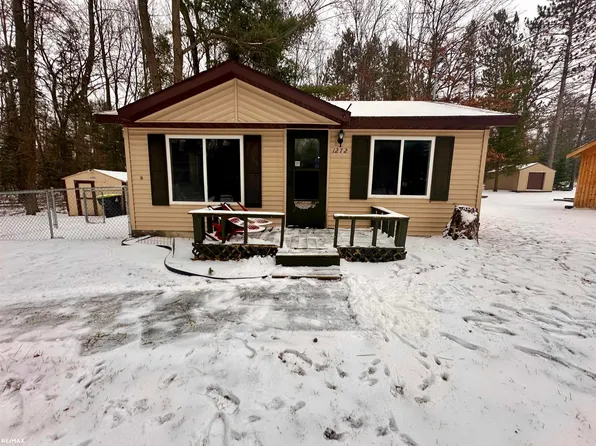 1272 Windywood Dr, Saint Helen, MI 48656