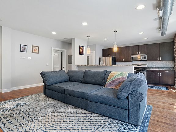 2nd image of 4442 N Damen Ave #3E