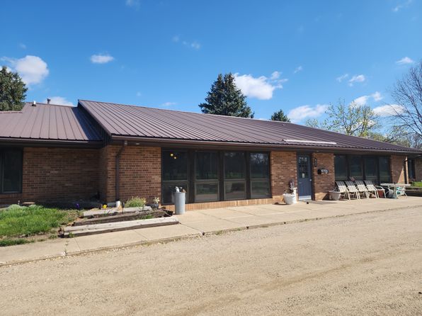 200 Country Club Ln #2