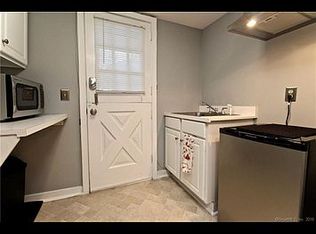 130 Knickerbocker Ave, Stamford, CT 06907