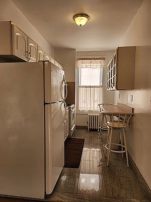 5th image of 223 Foster Ave APT 3R