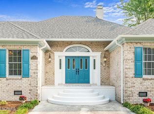 321 Seascape Dr, Sneads Ferry, NC 28460