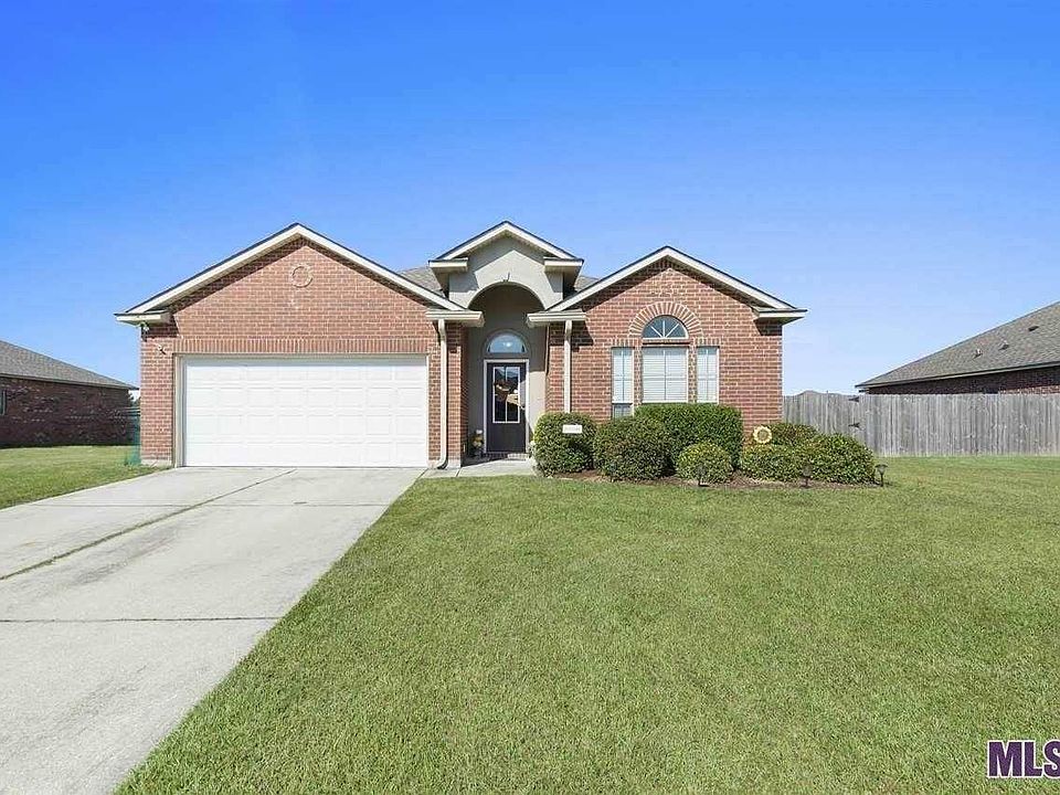 1st image of 10437 Oakchase Dr